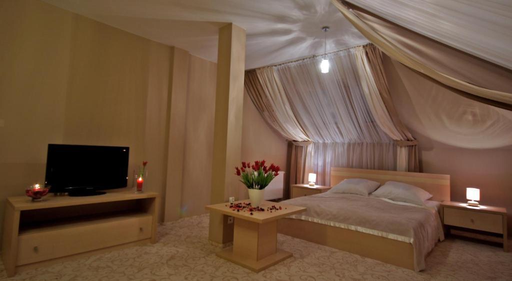 Hotel Hibiskus Boguchwała Kamer foto