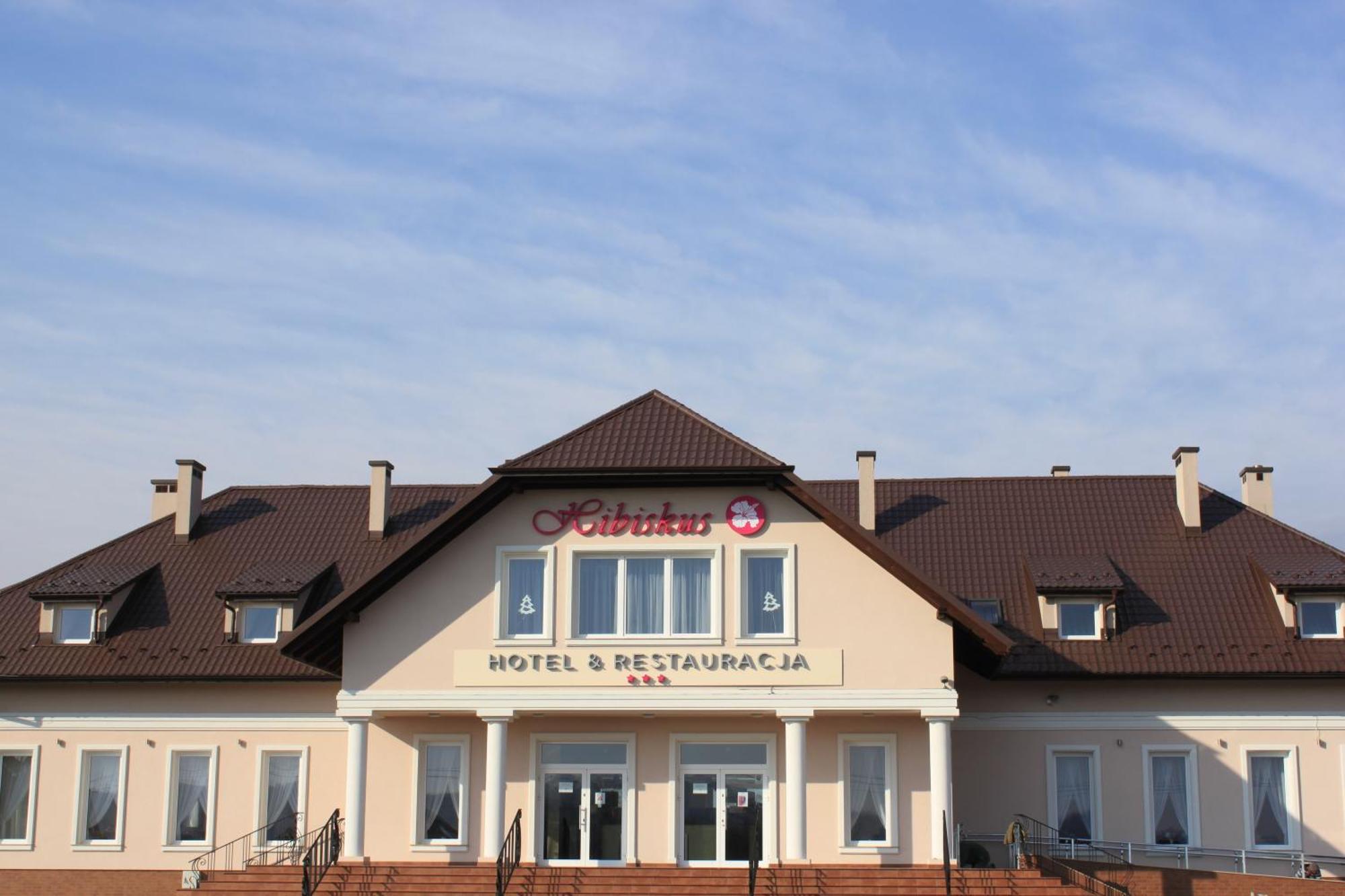 Hotel Hibiskus Boguchwała Buitenkant foto